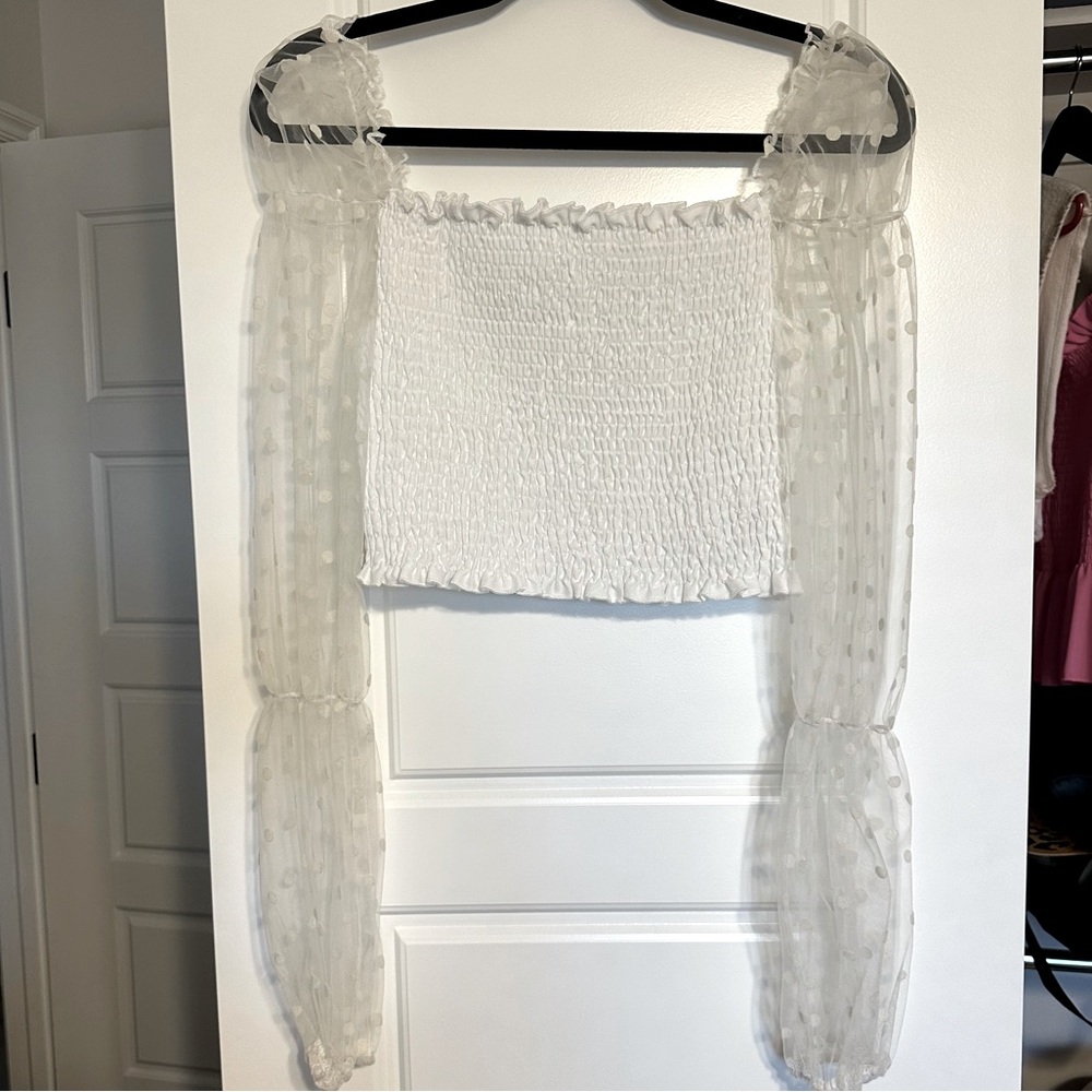CUTEST WHITE TOP